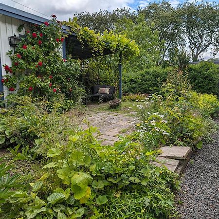 Millans Dockhus Vila Onslunda Exterior foto